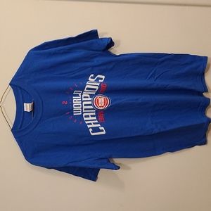 Vintage Detroit Pistons shirt